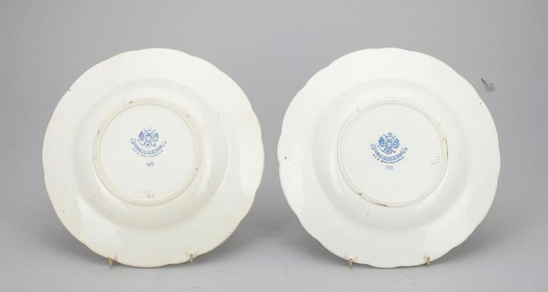 TALLRIKAR, flintgods, Kuznetsov/ KPM Dreylingsbusch Ryssland 1900-talets början.