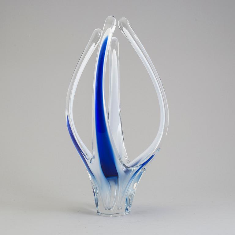 PAUL KEDELV, a 'Coquille' glass vase/sculpture from Flygsfors.