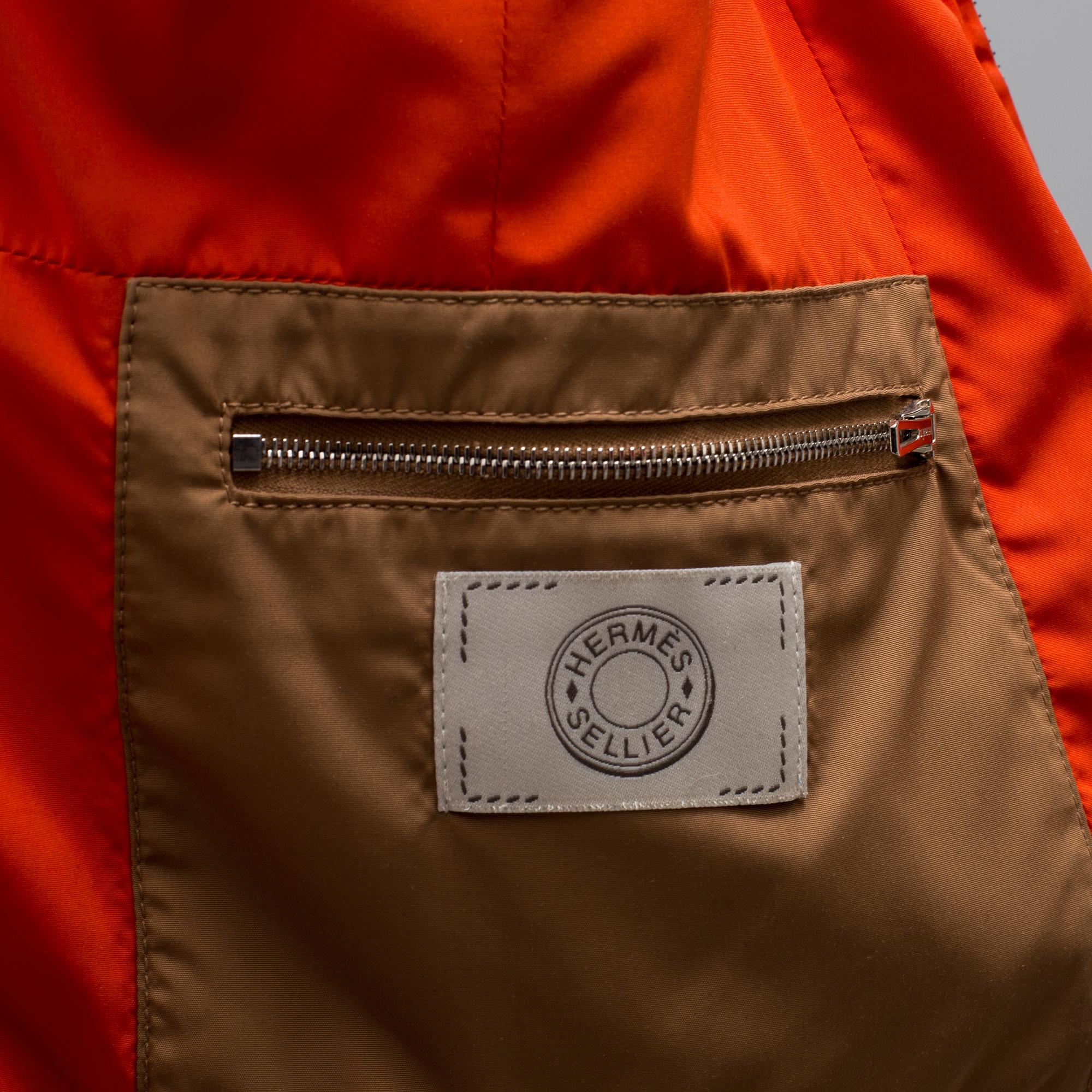 A wast by HERMÈS, in size S(FR).