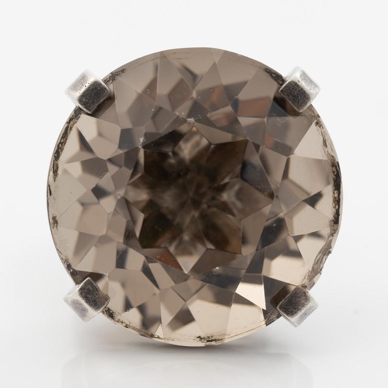Anders Högberg, Ring, silver with faceted smoky quartz, Gothenburg 1972.