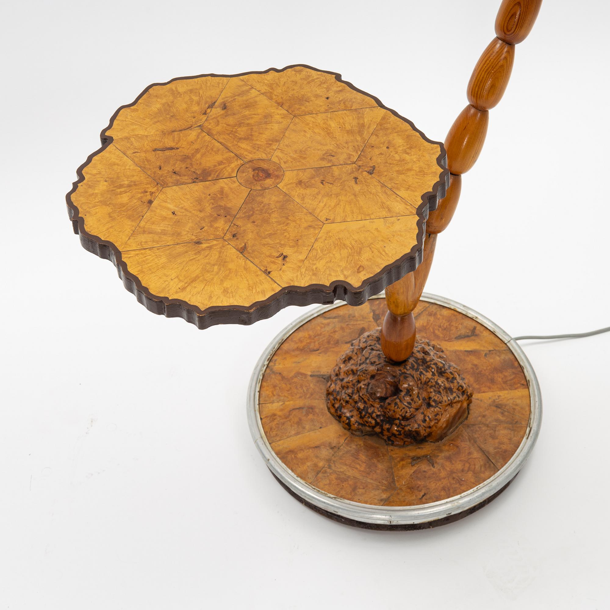 Golvlampa med bord, 1940-talet.