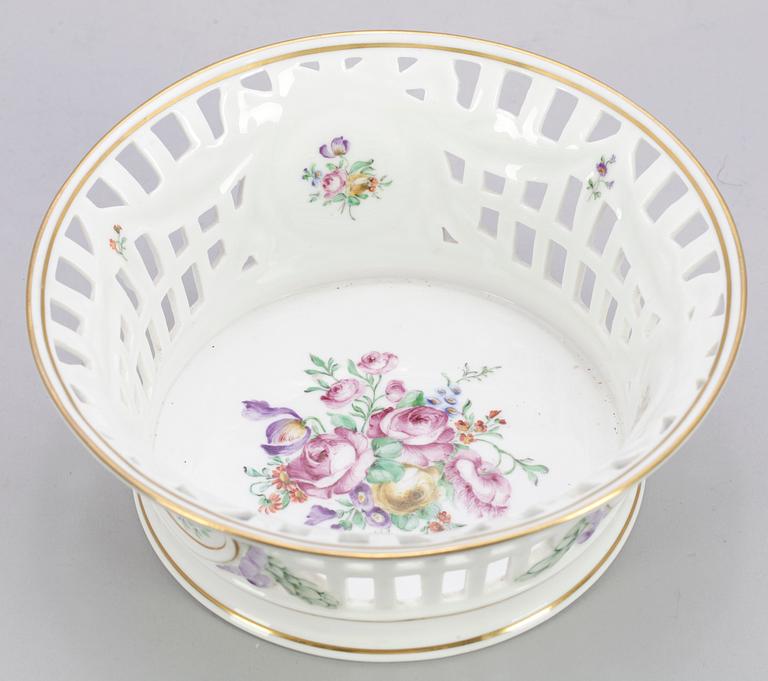 GALLERSKÅL, porslin, gustaviansk stil, Rörstrand, 1900-talets första hälft.