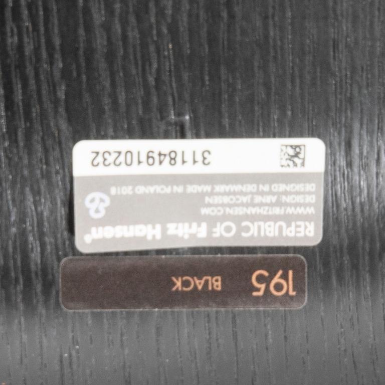 Arne Jacobsen, chair "The Swan", Fritz Hansen Denmark 2018.