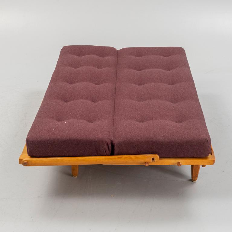 Poul W. Volther, a "Diva/981" daybed, Gemla Fabriker AB, Sweden, 1950's.