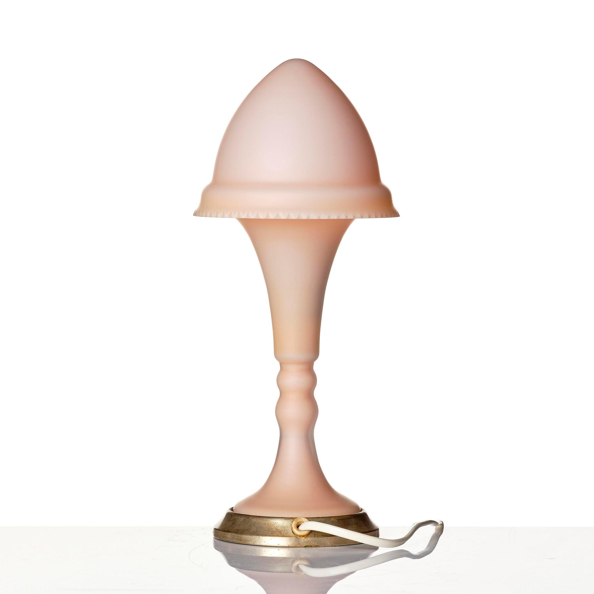 Harald Notini, a Swedish Grace table lamp model "6801", Arvid Böhlmarks Lampfabrik, Stockholm, 1920s.