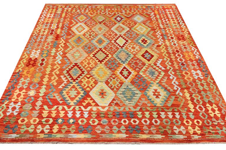 A Kilim carpet, c. 343 x 247 cm.