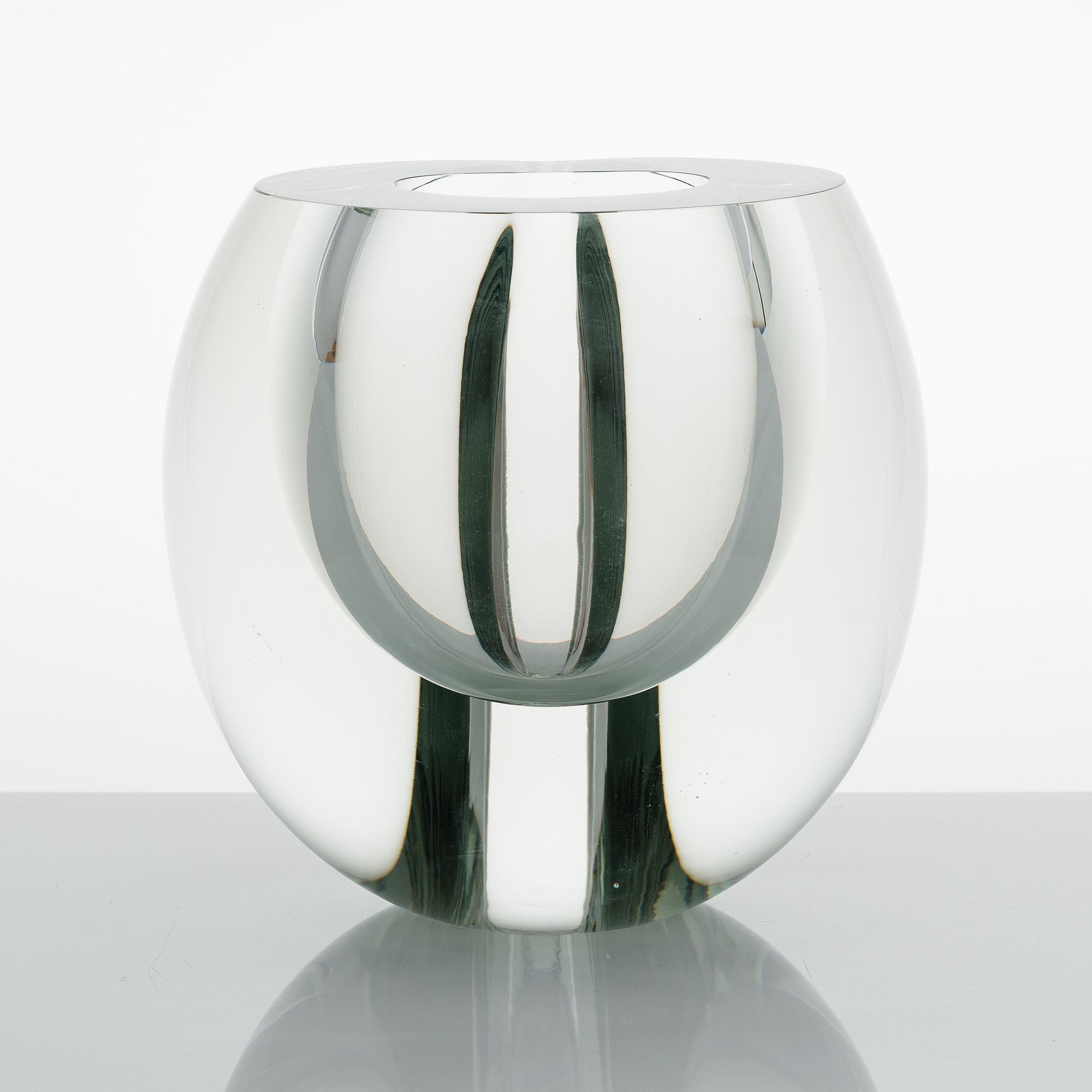 TIMO SARPANEVA, a 'Claritas' glass sculpture signed Timo Sarpaneva Iittala 1991.