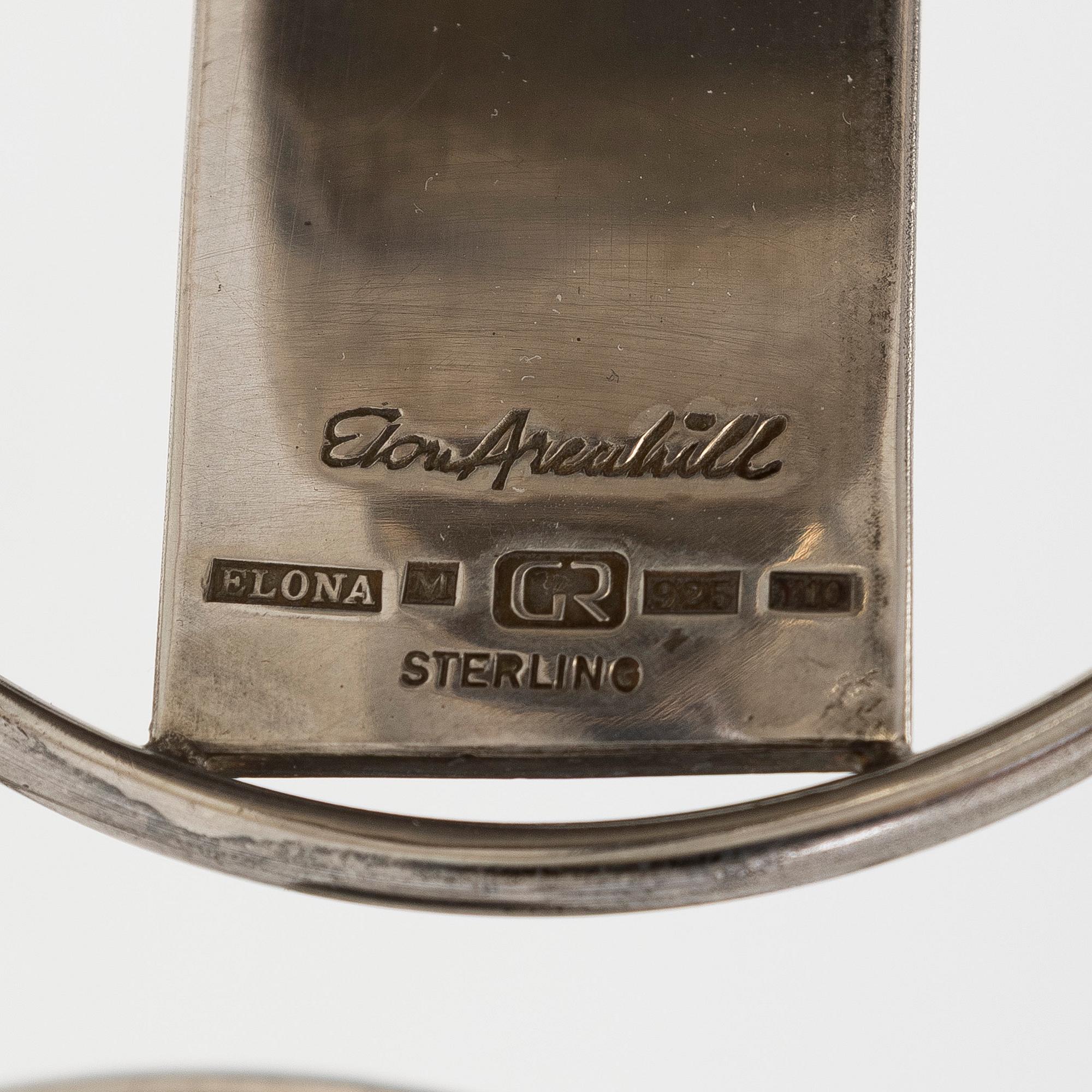 Elon Arenhill, Ljusstakar, ett par, sterlingsilver, Malmö 1997.