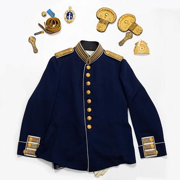 Uniform, svensk för grenadjärofficer, sydd av Bröderna Johnsson, Örebro.1917.