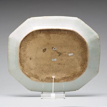 STEKFAT, kompaniporslin. Qingdynastin, Qianlong (1736-95).