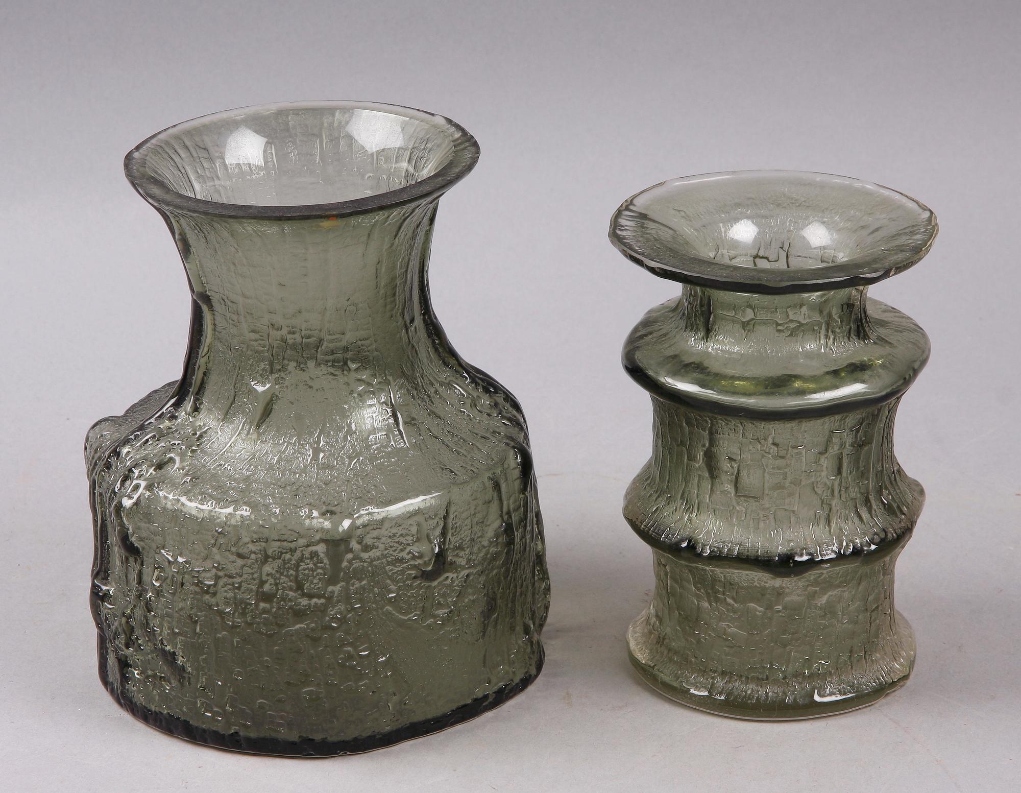 VASER, 2 st, glas, "Finlandia", Timo Sarpaneva, Iitala.