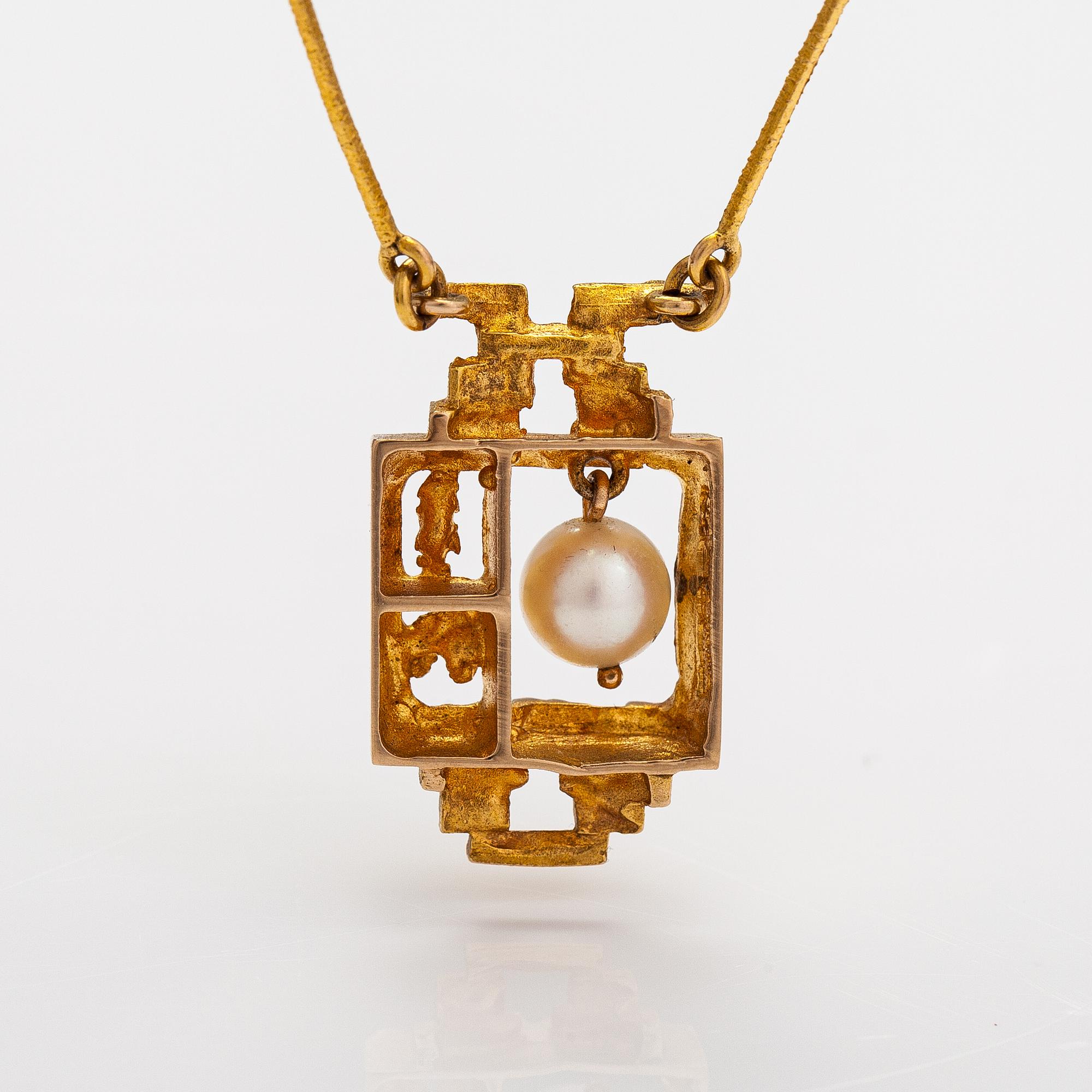Björn Weckström, "Magic pearl", an 14K gold necklace with a cultured pearl. Lapponia 1972.