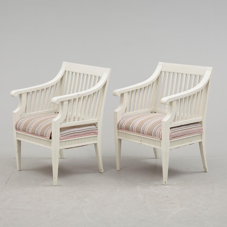 KARMSTOLAR, ett par. Omkring år 1900.