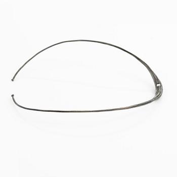 PA Lundahl-Terrs, a necklace and a bracelet, iron and round brilliant-cut diamonds.