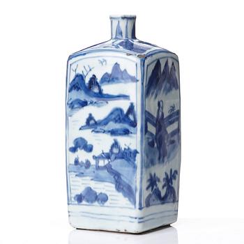 A blue and white bottle, Ming dynasty, 17th Century.