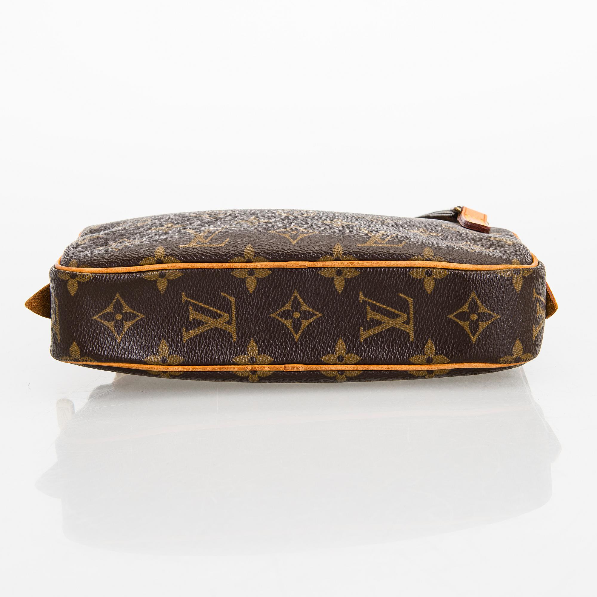 Louis Vuitton, "Marly Bandouliere" bag.