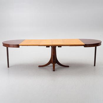 Frits Henningsen, a dining table, Denmark, mid-20th century.