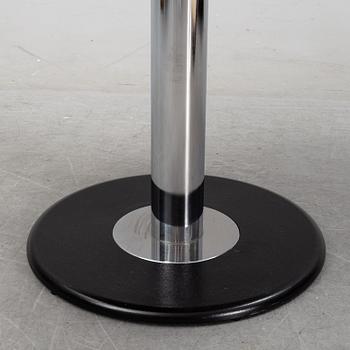 A round table by Börge Lindau, secpnd half of the 20th Century.