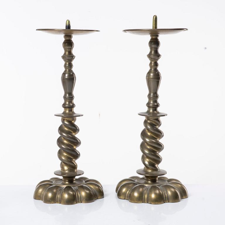 Ljusstakar ett par, barockstil, 1900-talets första hälft..