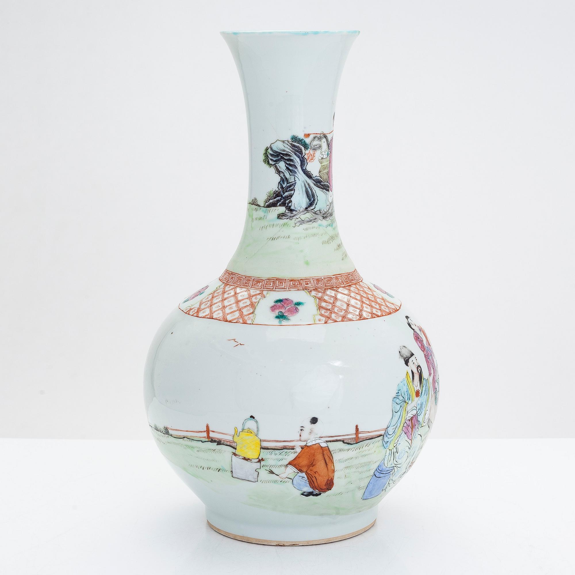 A Chinese famille rose vase, 20th Century.