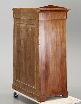 CHIFFONJÈ, empire, 1800-talets första hälft.