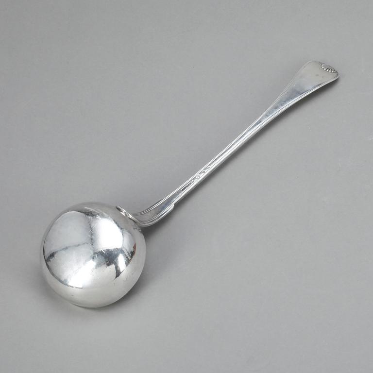 SOPPSLEV, silver, Anders Lundqvist, Stockholm, 1828. Vikt ca270g.