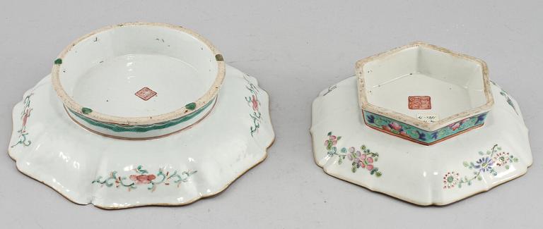 FAT, 2 st, porslin, Kina, omkring sekelskiftet 1900.
