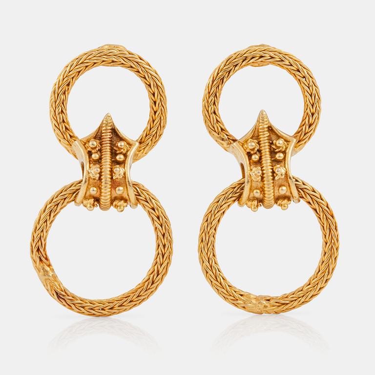 A pair of Lalaounis earclips.