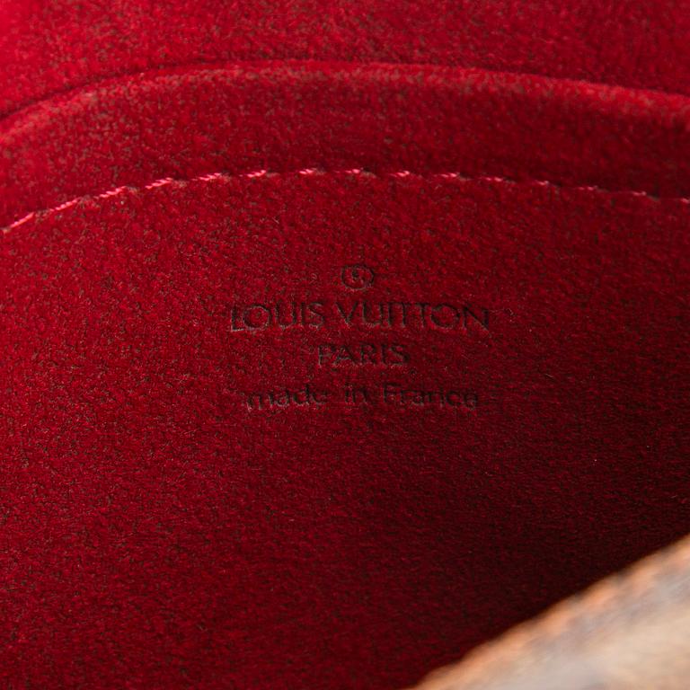 Louis Vuitton, a Damier Ebene 'Ravello GM' bag.