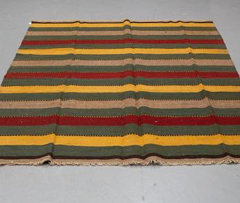 MATTA, kelim, ca 270 x 190 cm.