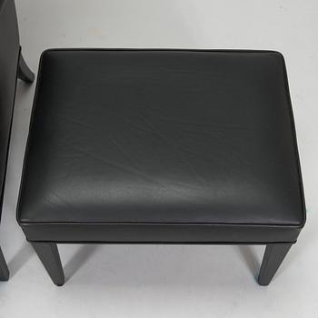 Frits Henningsen, fåtölj, "Heritage Chair", modell "FH419", och fotpall, Carl Hansen & Son, Danmark.