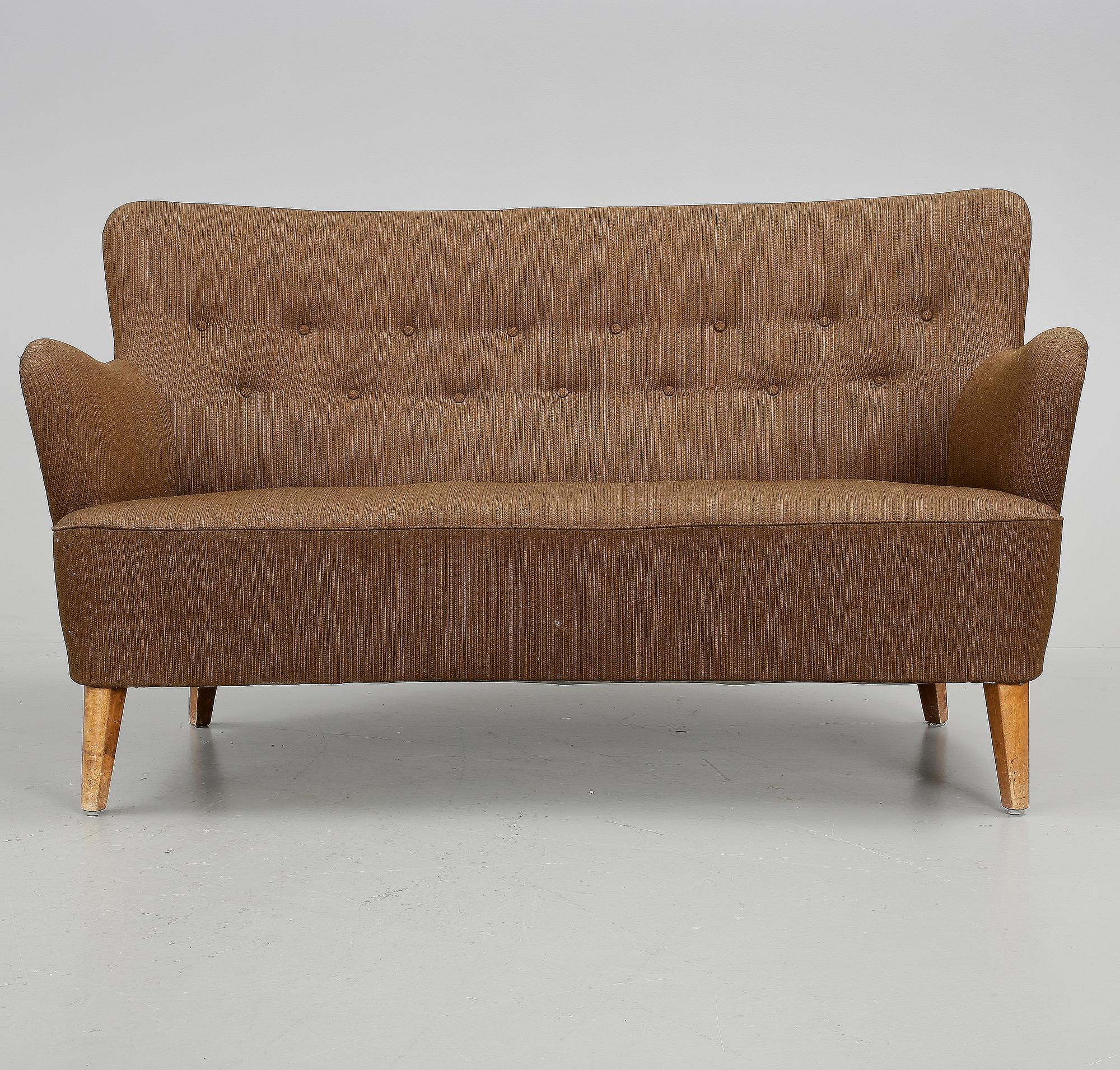 SOFFA. 1900-talets mitt.