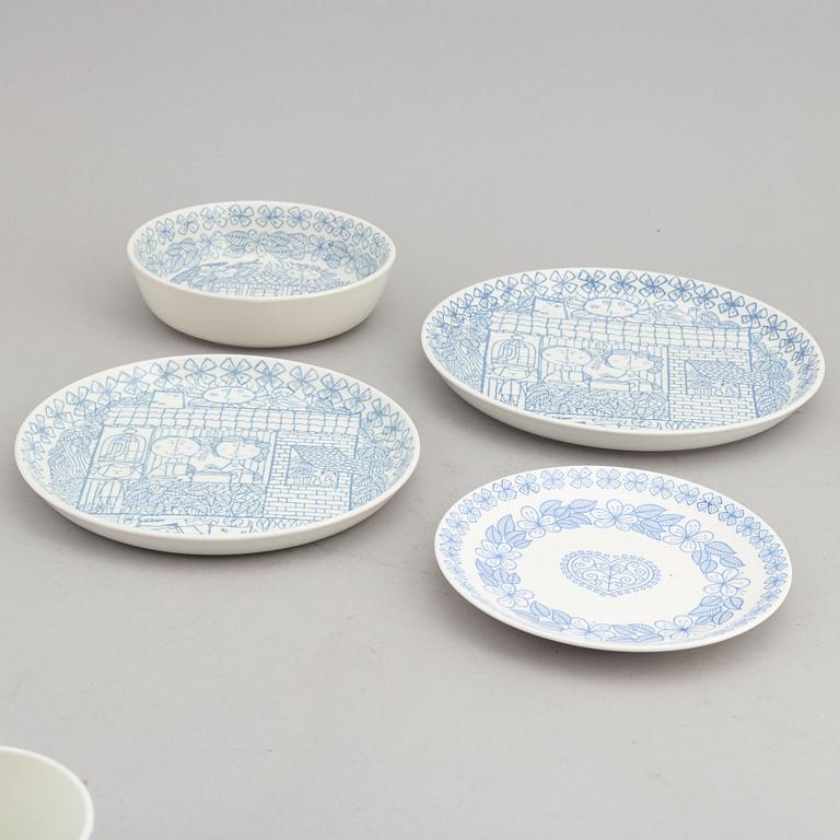 Stig Lindberg, A 32 pcs 'Boro' dinner and tea service, Gustavsberg.