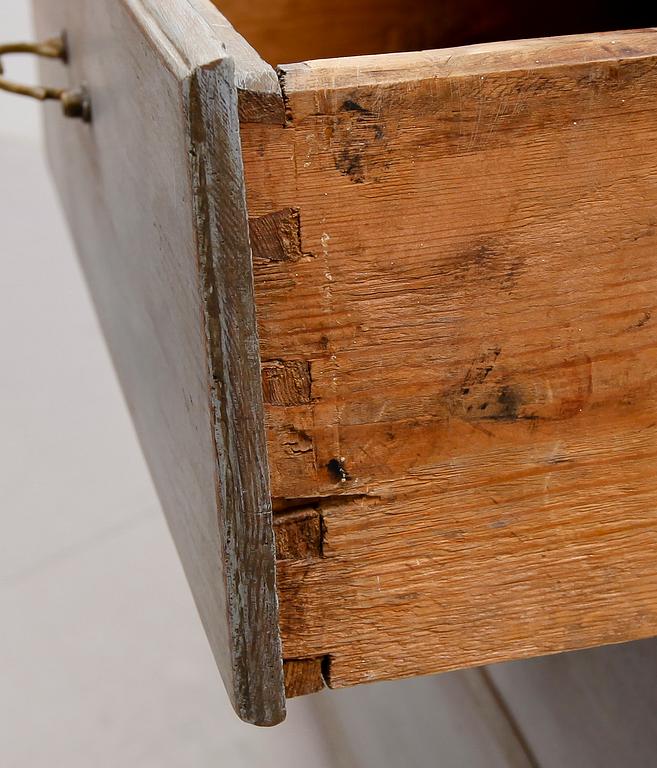 SKRIVSKÅP, 1700-talets andra hälft.