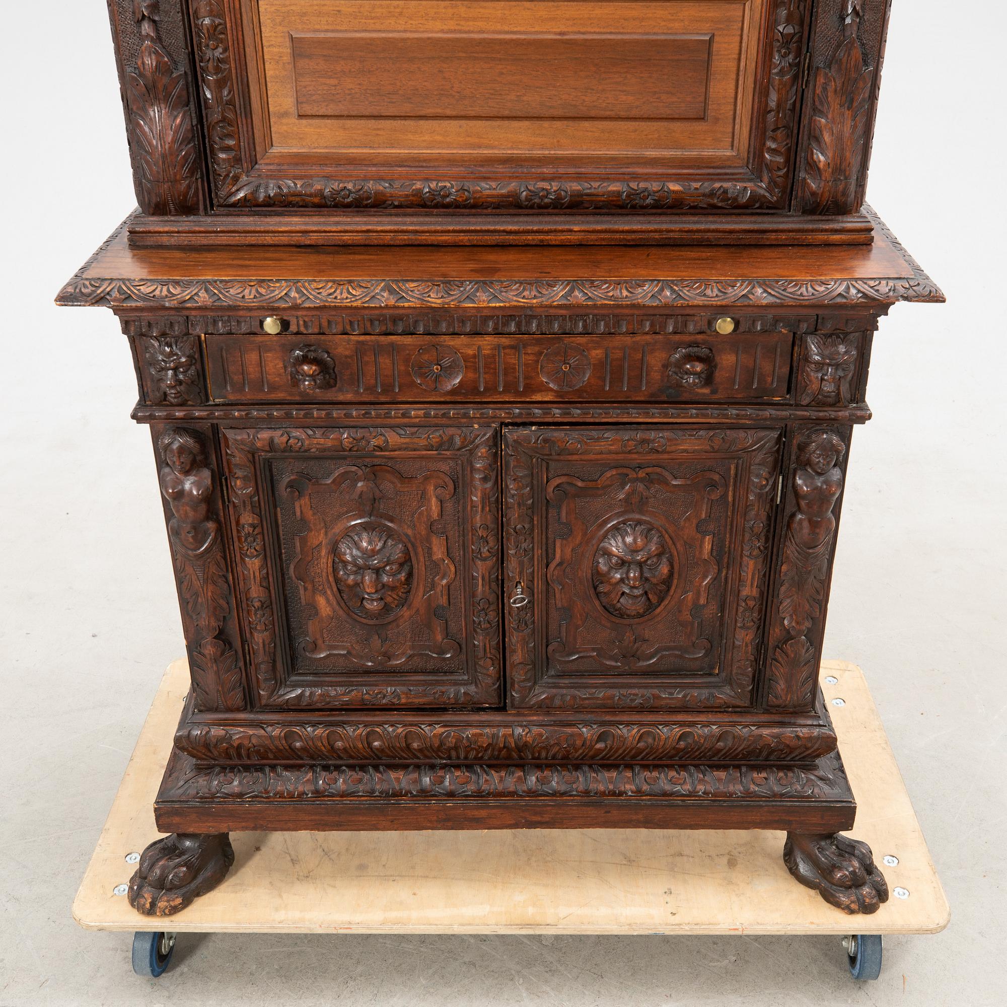 Skåp Renässans-stil 1800-talets senare del.