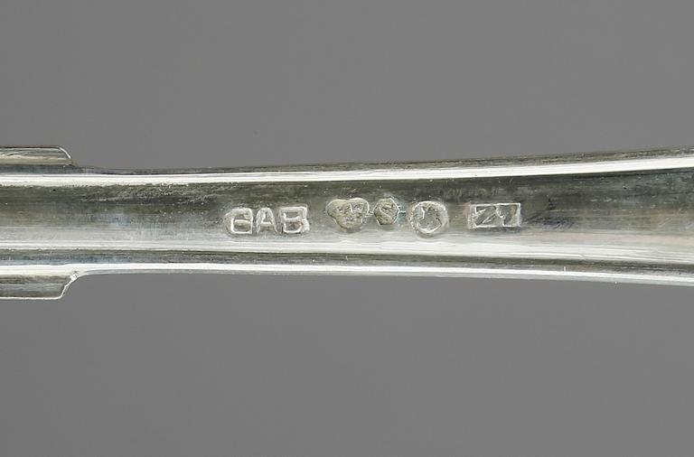 BESTICKSUPPSÄTTNING, 62 delar. Silver. Bl a GAB Stockholm 1925. Tot ca 2760 g.