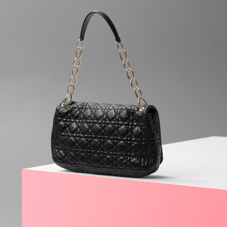 SHOULDER BAG, "Rendez-vous medium flap", Christian Dior.