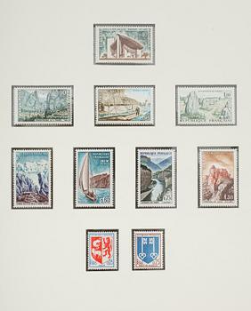 SAMLING FRIMÄRKEN, 1900-tal.