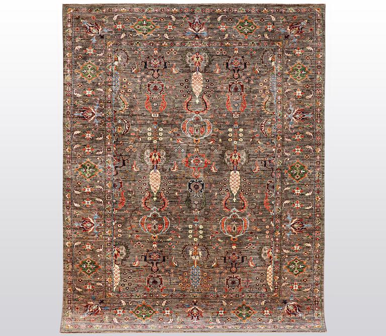 A rug, Zieglar design, ca 244 x 180 cm.