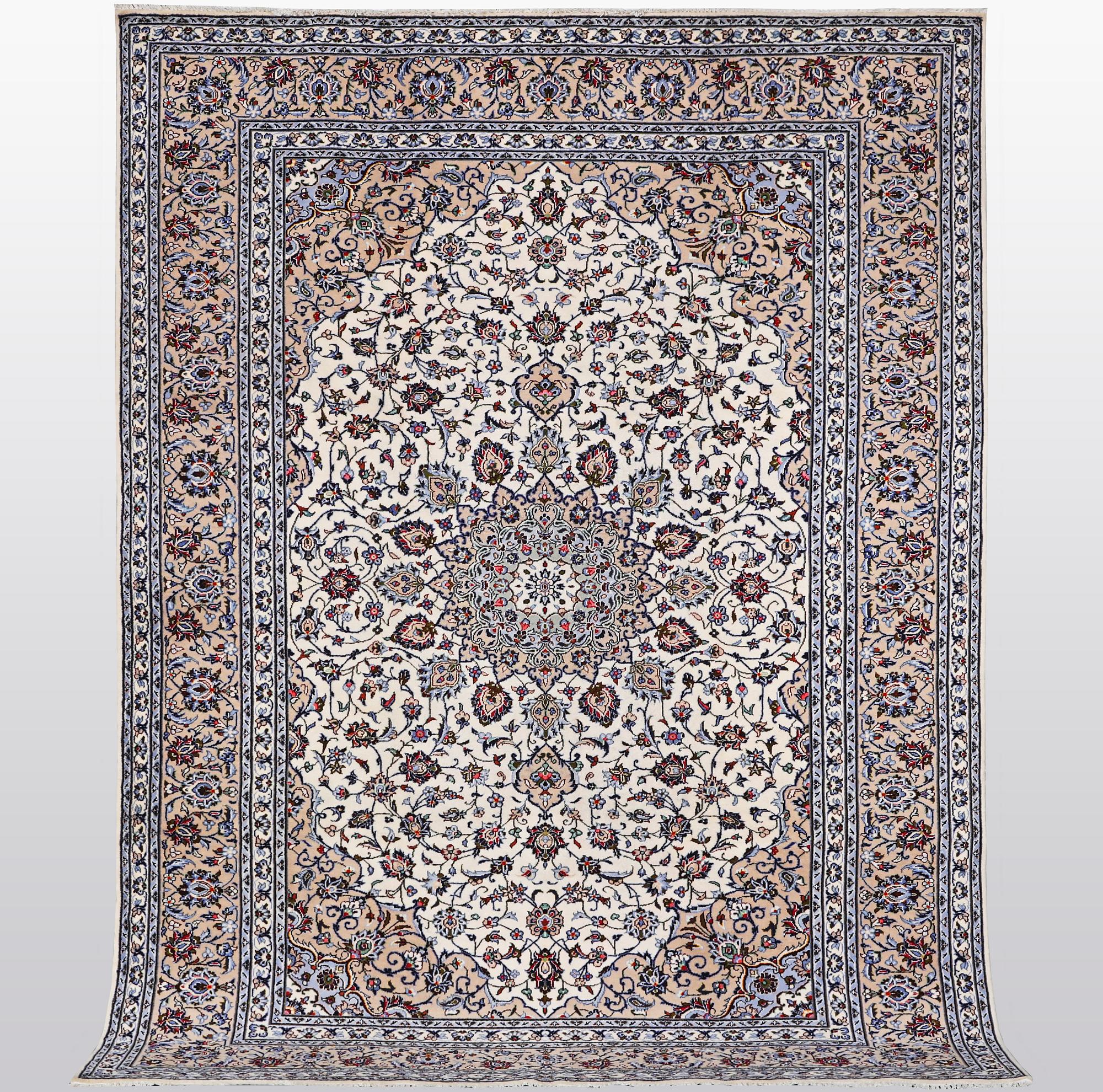 Matta, Keshan, ca 355 x 252 cm.