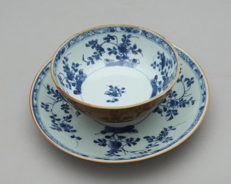 SKÅL och FAT, porslin, Kina, Qianlong, 1700-tal.