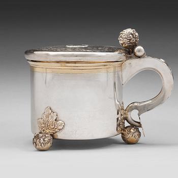 122. A Swedish 17th century parcel-gilt tankard, mark of Henrik Feiff, Stockholm (1666-1694(1709)) before 1689.