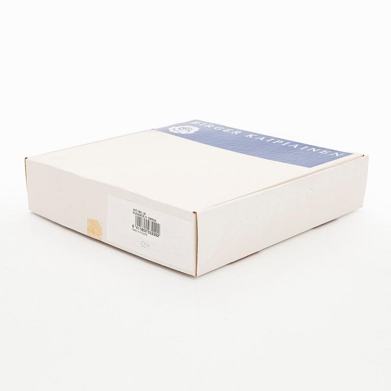 Birger Kaipiainen, fat, porslin, "Elegance/5 ", Birger Kaipiainen, Arabia, numrerad 504. Pro Arte.