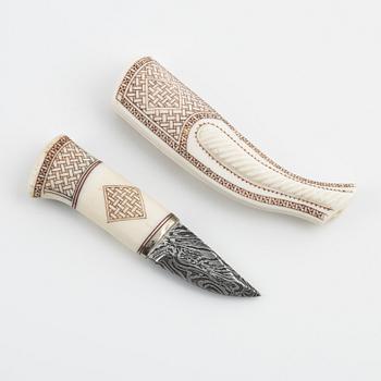 A reindeer horn knife in box by Bertil Fällman, signed.