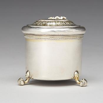 Bengt Biörn, miniatyrdryckeskanna, silver, Västerås 1736. Senbarock.