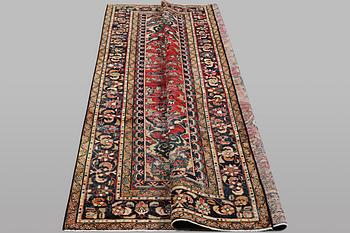 A carpet, Persian, Vintage Design, c. 309 x 216 cm.