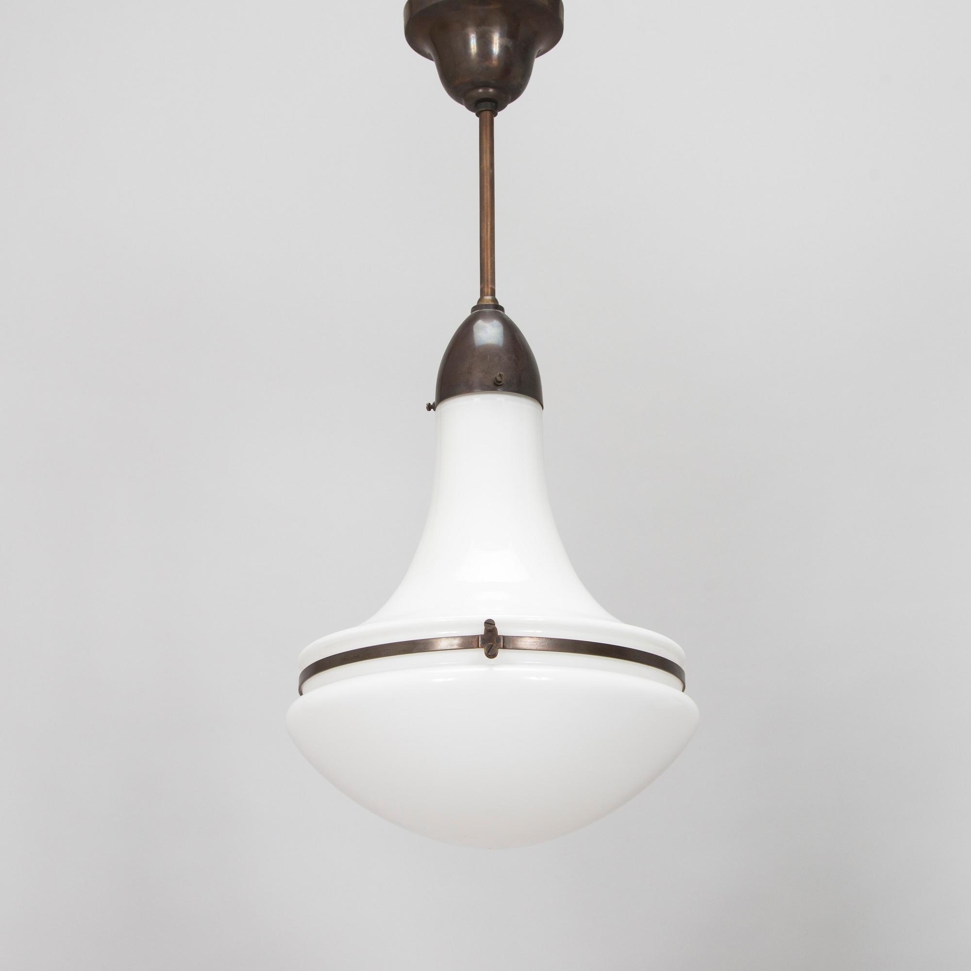 Peter Behrens, taklampa, "Luzette".