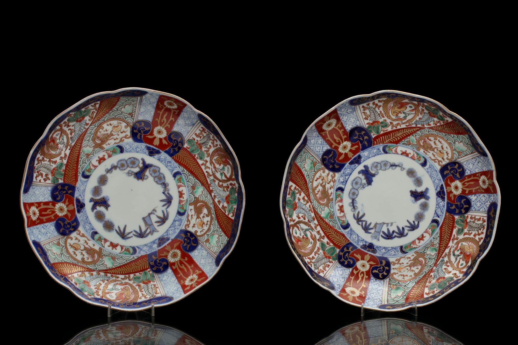 SKÅLFAT, 4 + 1 st, porslin, Imari, Japan, 1900-talets första hälft.