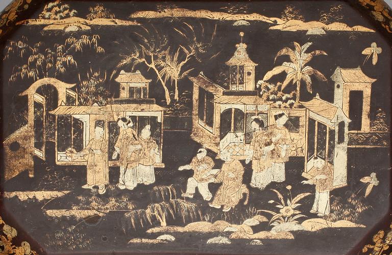 SCHATULL, lackerat trä. Qing dynastin, 1800-tal.