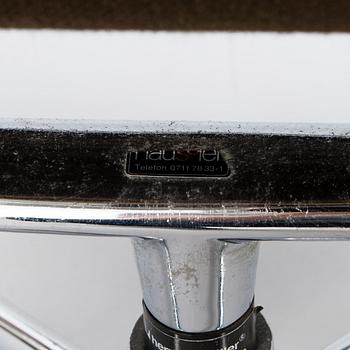 CHARLES & RAY EAMES, An office chair / armchair Aluminium Group 'EA 115/116', Herman Miller, Vitra.